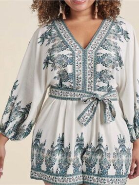 VENUS White Linen Romper with Blue Paisley Print